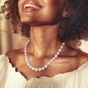 8-10mm Cultured South Sea Pearl Necklace with 14kt Yellow Gold. 18"