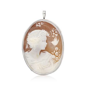 C. 1970 Vintage Brown Shell Cameo Pin/Pendant in Platinum