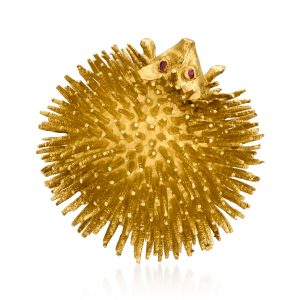C. 1980 Vintage 14kt Yellow Gold Hedgehog Pin with Rubies
