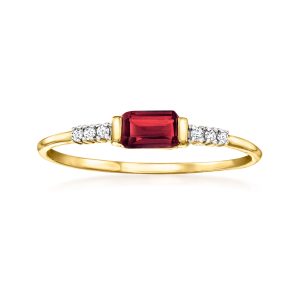 .30 Carat Garnet Ring with Diamonds in 14kt Yellow Gold